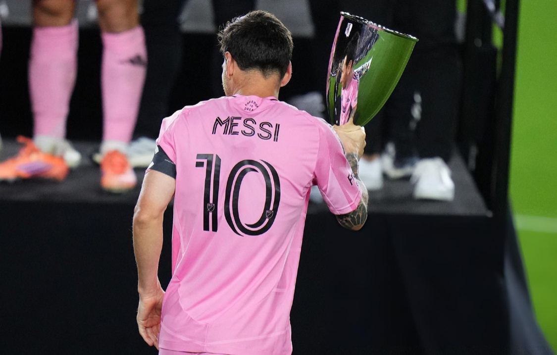 2025电竞世界杯-IFFHS选南美最佳阵容：梅西领衔！恩佐、罗梅罗落选！